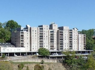 2120 Greentree Rd APT 209E, Pittsburgh, PA 15220