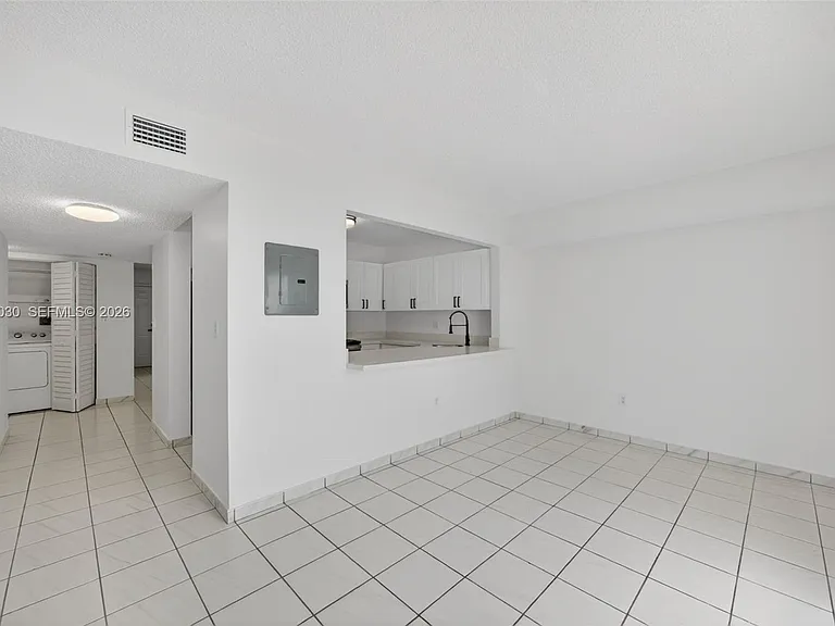 800 SW 104th Ct #A103 — Photo 11