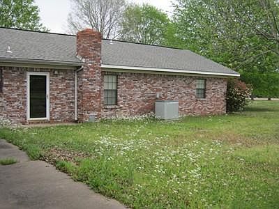 5th image of 15 Shamrock Dr