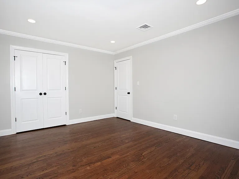 611 Kingsland Ave — Photo 11