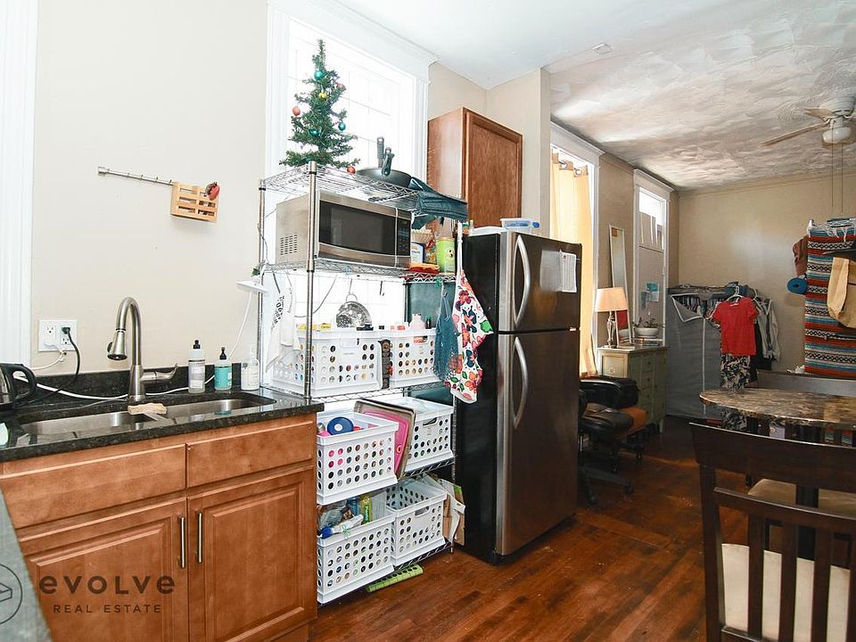 2nd image of 1234 N Cleaver St APT 2M