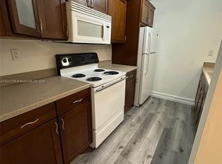 7075 NW 186th St APT C504, Hialeah, FL 33015
