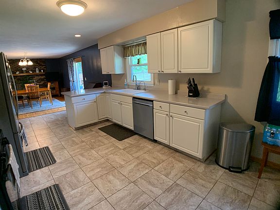 5th image of 3340 Cavendish Dr