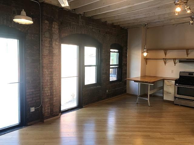 1st image of 1430 W 29th St #4