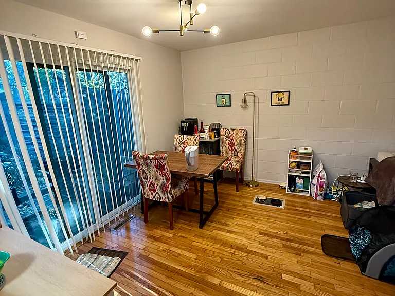 4 Charles St #4 — Photo 3