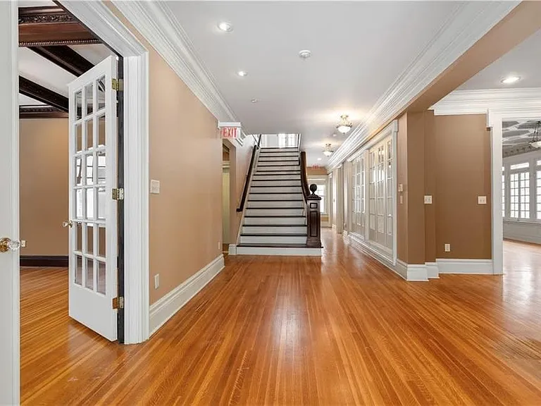 1208 James St #3 — Photo 6