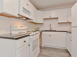 56 Jacqueline Rd APT 10, Waltham, MA 02452