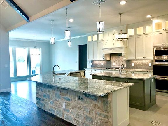 5th image of 5014 White Pine Dr