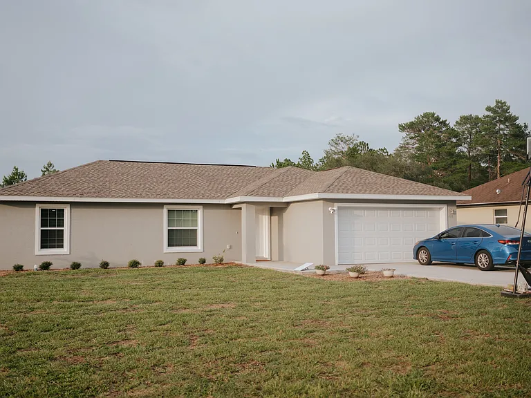 476 Marion Oaks Pass — Photo 1