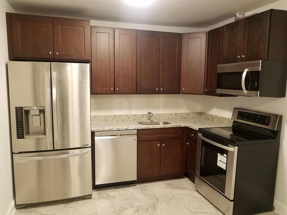 2nd image of 1419 W Allegheny Ave
