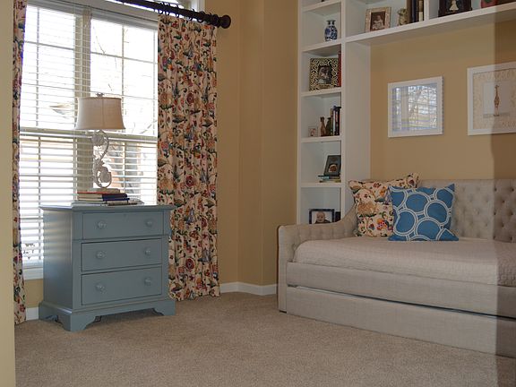 4th image of 3804 Thadeus Ct