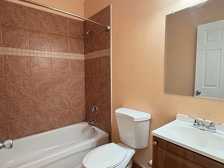 The Flats at Station North - 2029 Saint Paul St. — Photo 4