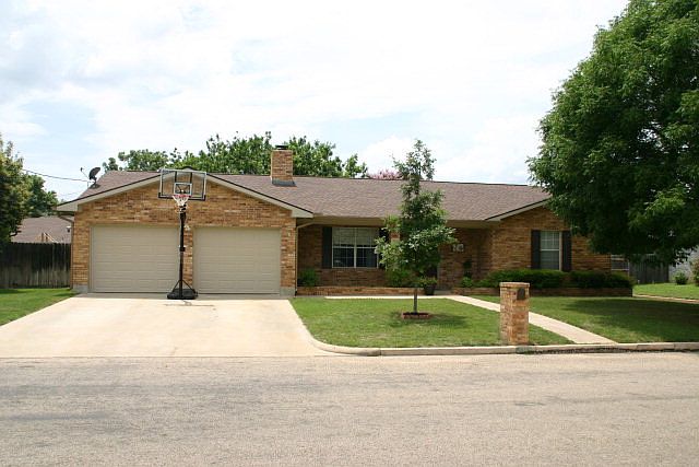 1st image of 111 Tanglewood Dr