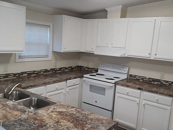 5th image of 1481 Vine St