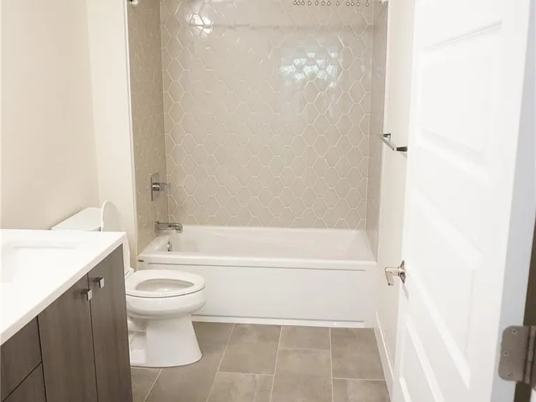 3090 N Wilson Ct #4 — Photo 11