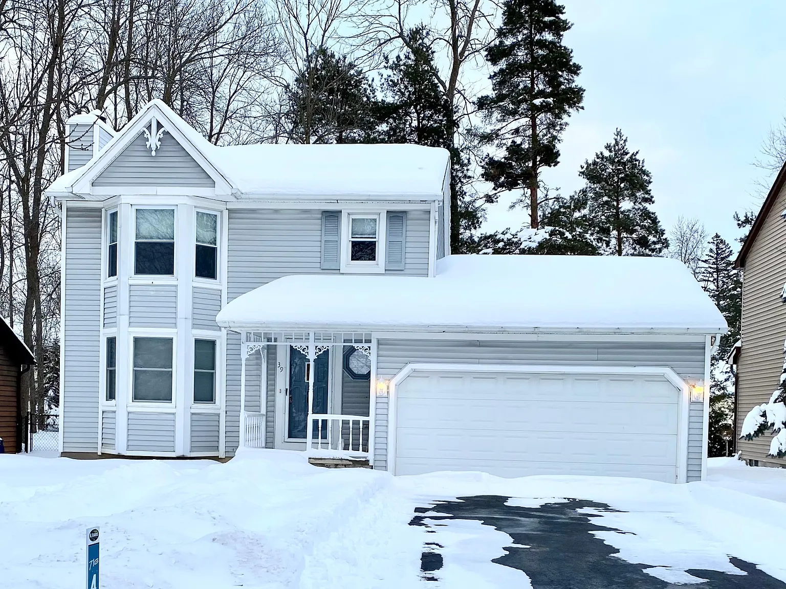3 bed, 1.5 bath, 1368 sqft, $2,575 — Photo 1