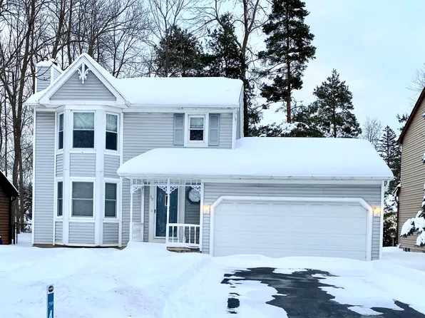 39 Brockmoore Dr, East Amherst, NY 14051