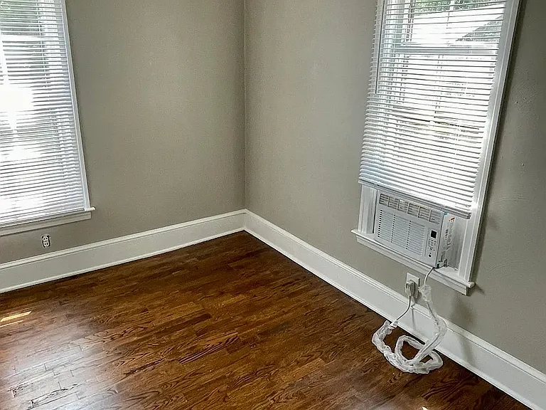 1117 Rives Rd — Photo 8