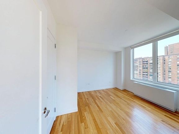 5th image of 805 Columbus Ave APT 7C