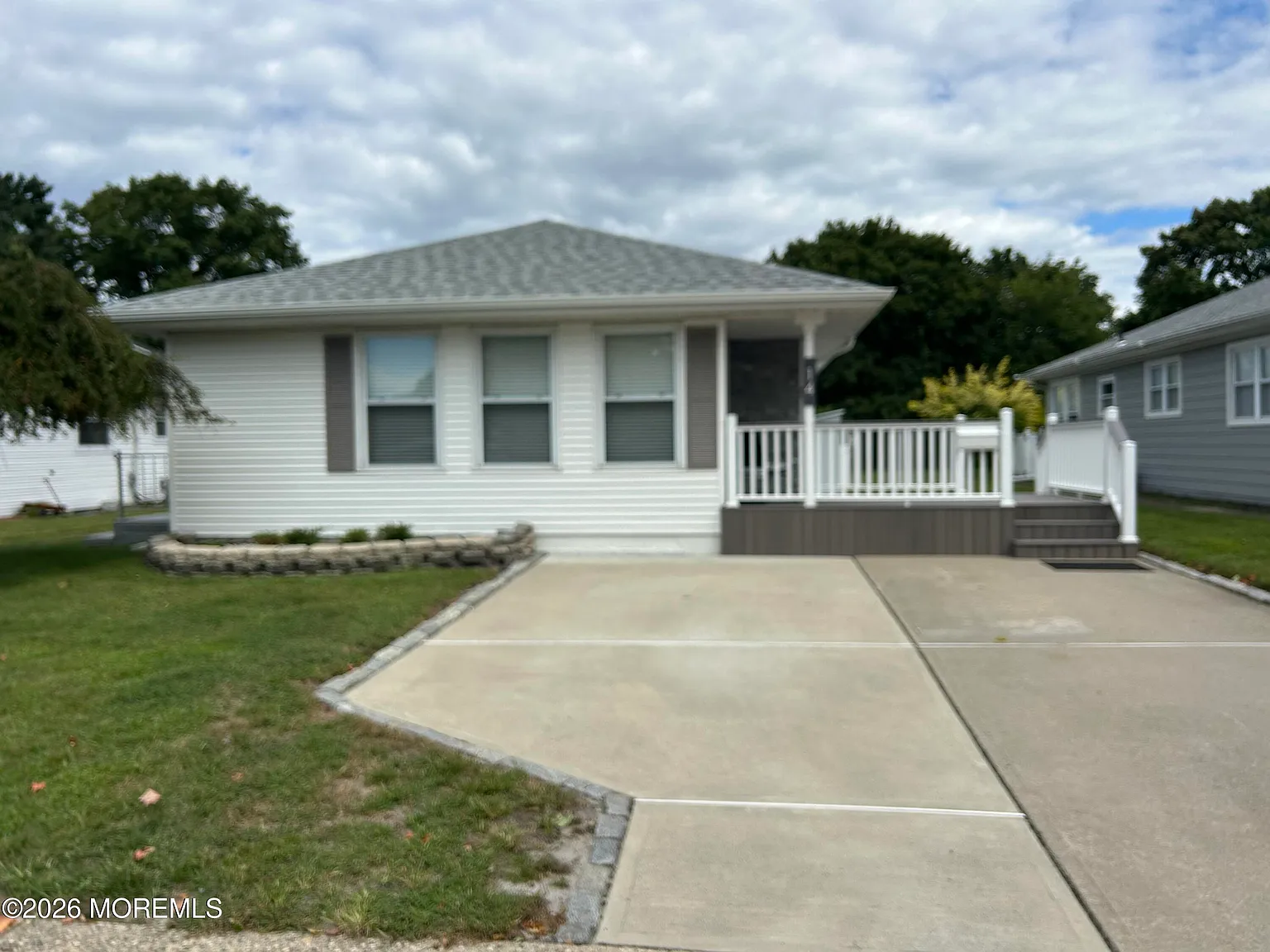 2 bed, 1.5 bath, 1126 sqft, $2,400 — Photo 1