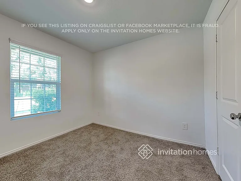 10527 Sewell Cir — Photo 15
