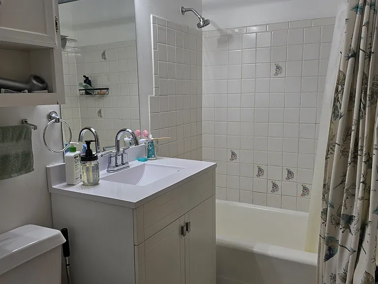 109 S Elmwood Ave #23 — Photo 7