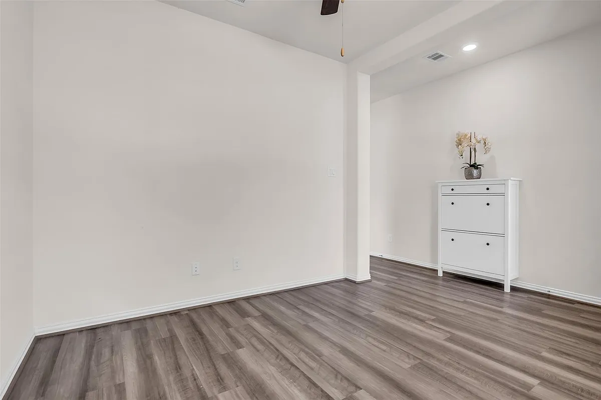 Building Photo - 28130 Aspen Horizon Dr
