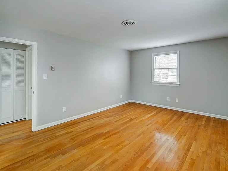 1621 Charrington Dr — Photo 30