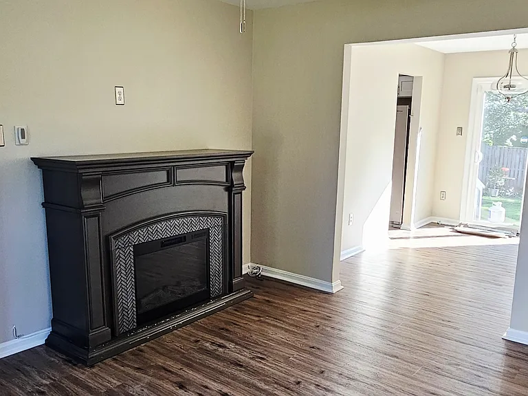 17519 Longview Ln — Photo 11