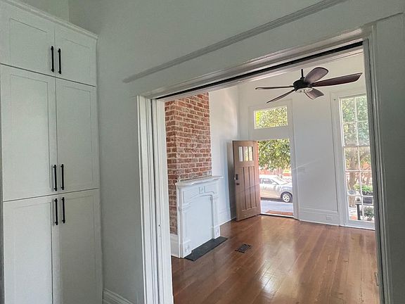 3rd image of 814 Austerlitz St #814