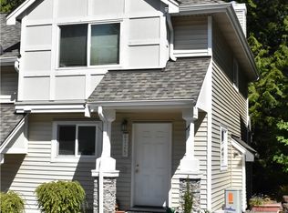 6725 SE Cougar Mountain Way #3, Bellevue, WA 98006