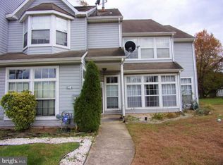 814 Thoreau Ln, Williamstown, NJ 08094