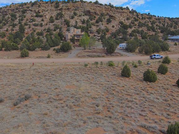 3rd image of 963 W Foothill Dr