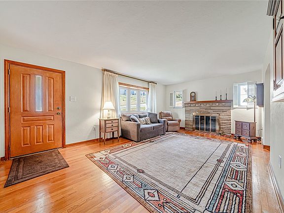 5th image of 541 Brushton Ave