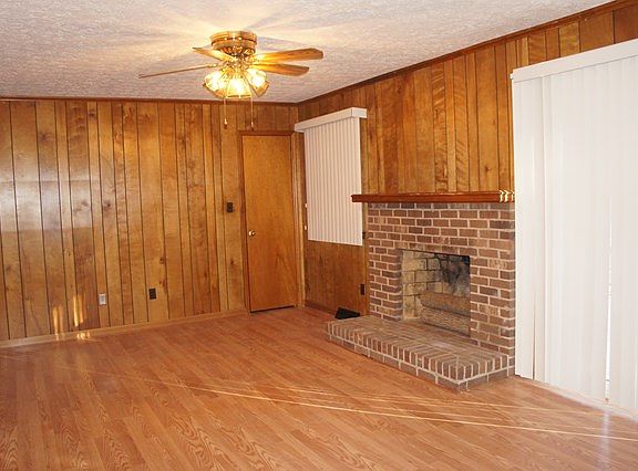 4th image of 462 Wimbish Dr