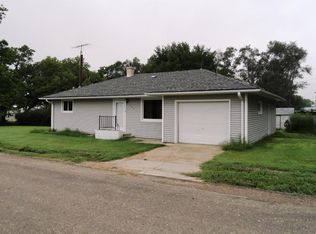 104 W Decatur St, Danbury, NE 69026