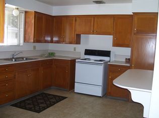 322 N 41st Ave APT 1, Yakima, WA 98908