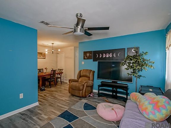 3rd image of 8865-75 Coy Ave