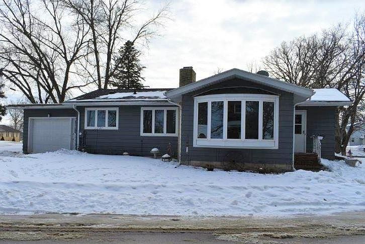 1st image of 1315 Oak Beach Dr