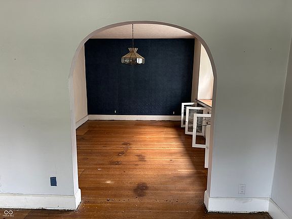 5th image of 405 N Bosart Ave