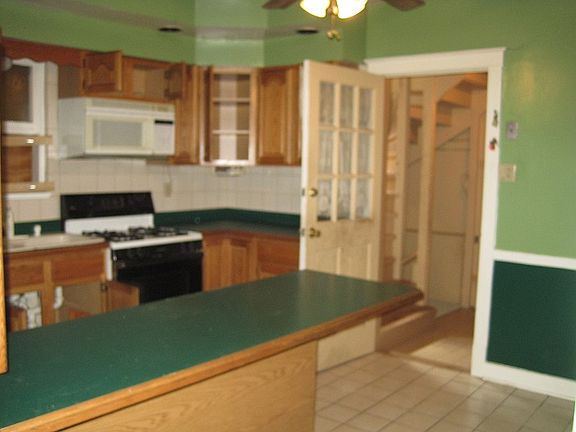 5th image of 5516 N Marmora Ave