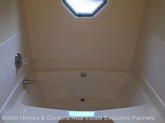 5th image of 2905 Norwood Dr