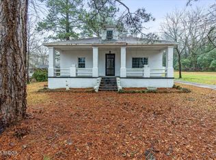 4377 Napier Ave, Macon, GA 31210