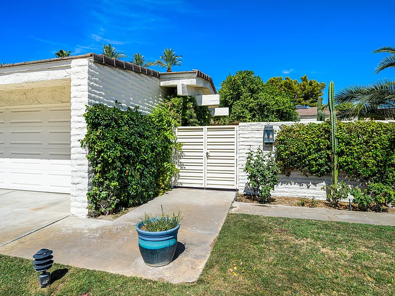 44825 Guadalupe Dr — Photo 3