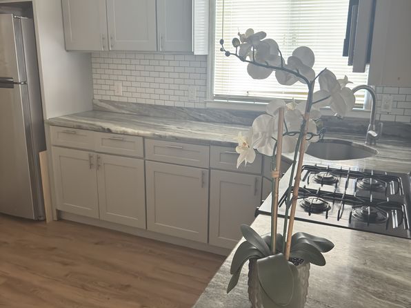 486 N Maple Ave #2