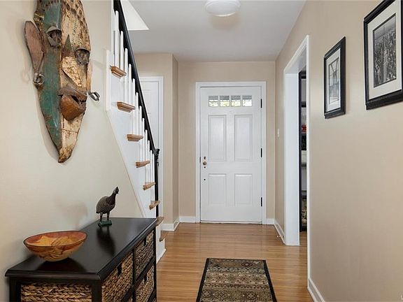 3rd image of 185 Burroughs Dr
