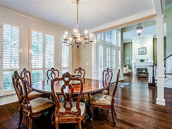 5th image of 3229 Monette Ln