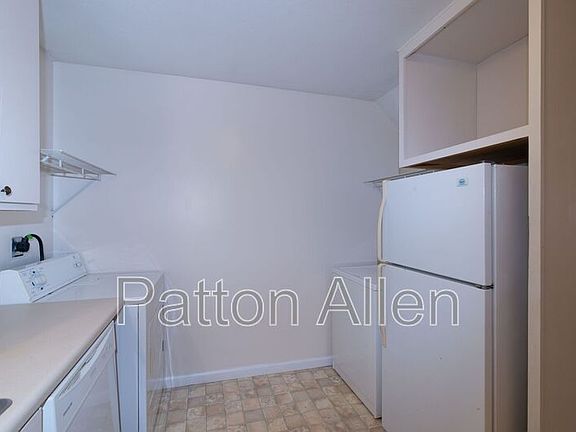 3rd image of 109 Citadel Dr APT 111
