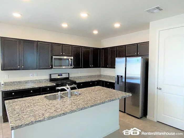 734 W Nova Pl — Photo 8