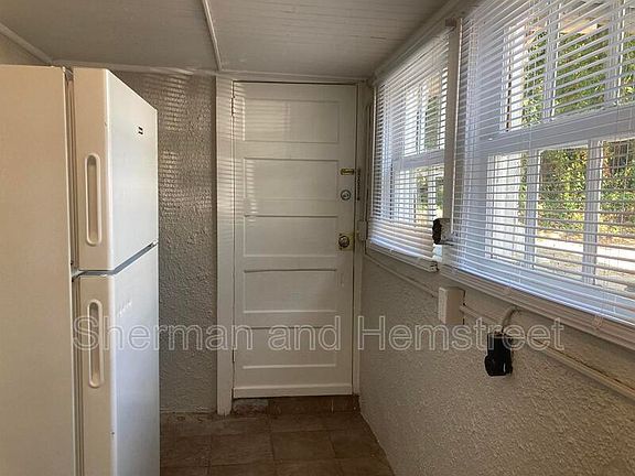 4th image of 821C Georgia Ave